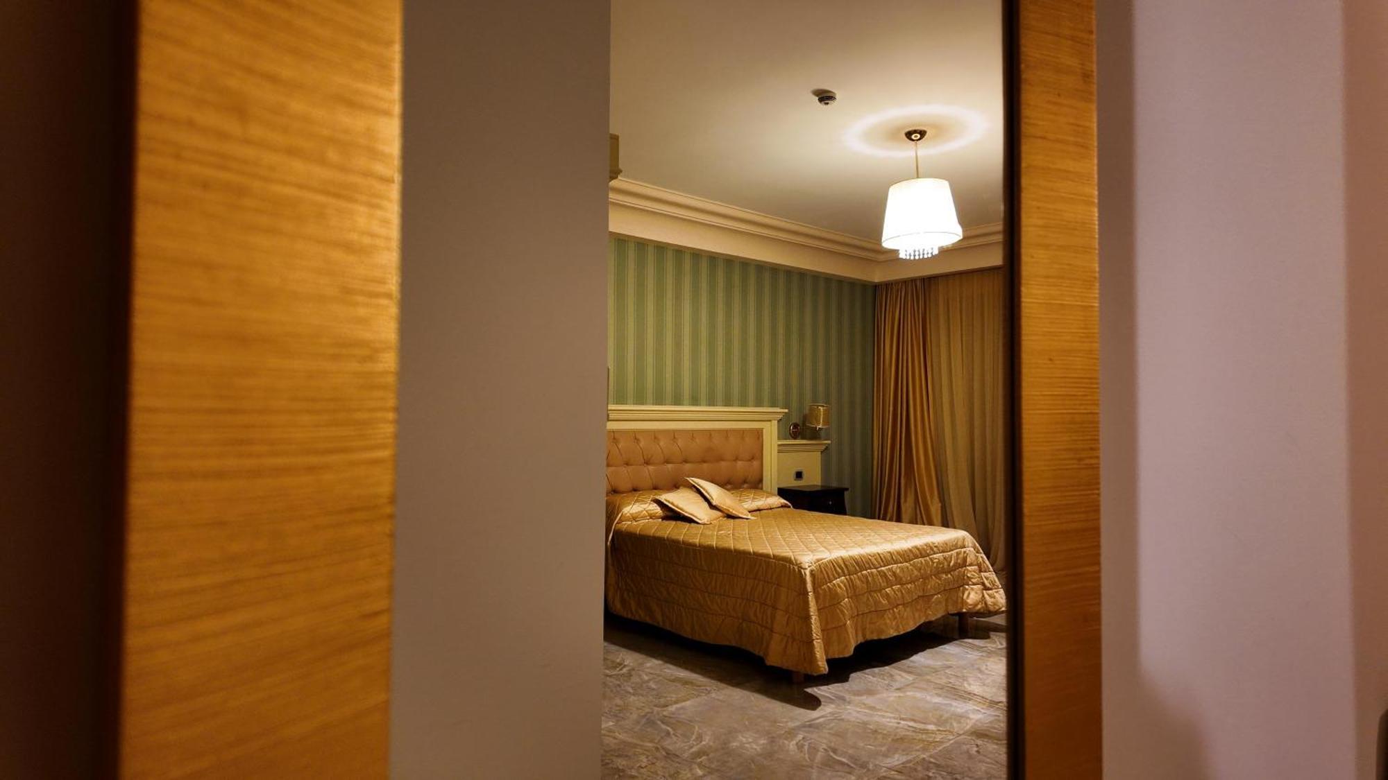 Regina Di Saba - Hotel Villa Per Ricevimenti Grottaminarda Εξωτερικό φωτογραφία