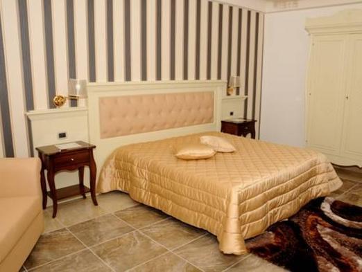Regina Di Saba - Hotel Villa Per Ricevimenti Grottaminarda Εξωτερικό φωτογραφία