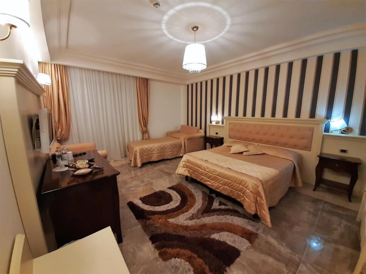 Regina Di Saba - Hotel Villa Per Ricevimenti Grottaminarda Εξωτερικό φωτογραφία